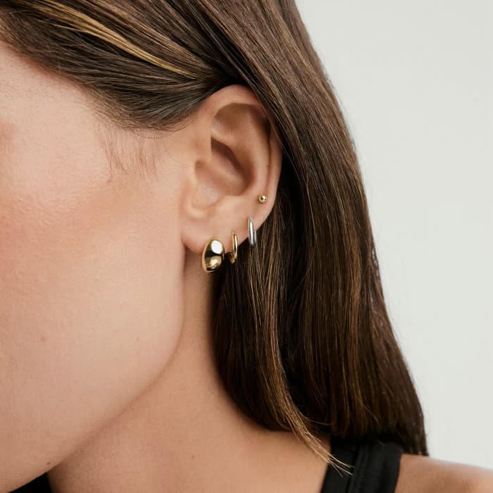 Mejuri Dôme Huggies