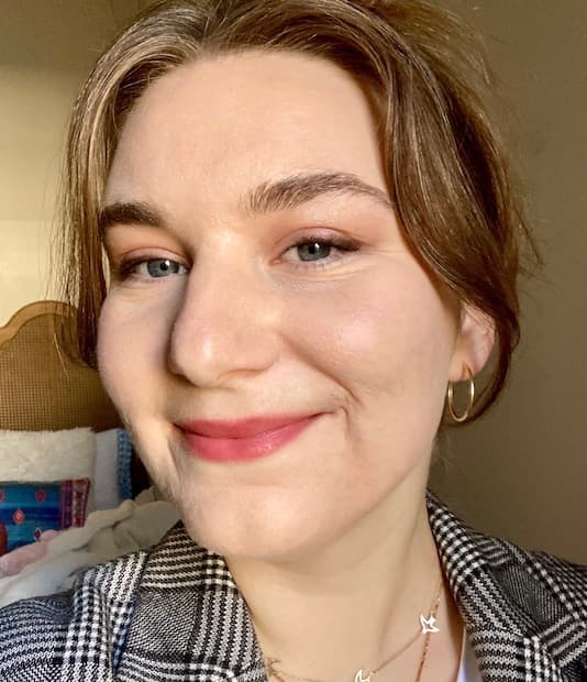 Profile photo for Helen Carefoot