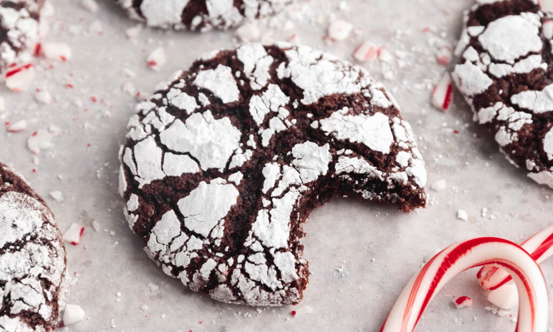 Peppermint Crinkle Cookies