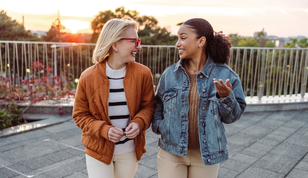 Featured image for Are You the 'Asker' or the 'Guesser' in Your Relationships? Here's How To Tell—And Why It Matters