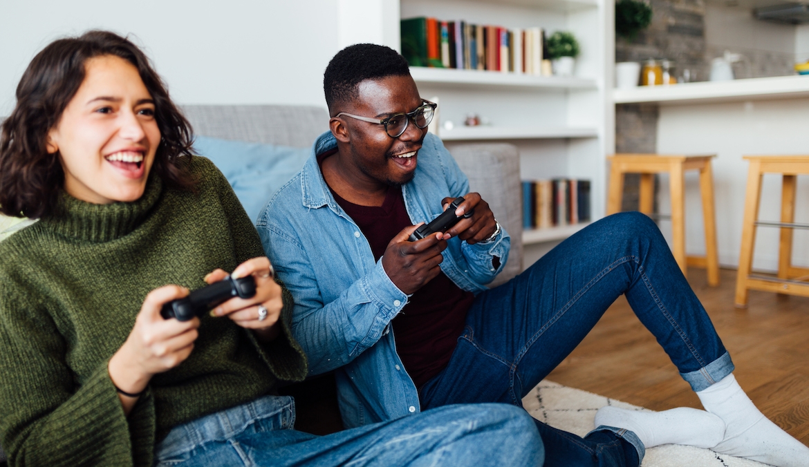 Featured image for Is Your Partner a Private Person or Trying To Keep Your Relationship a Secret?