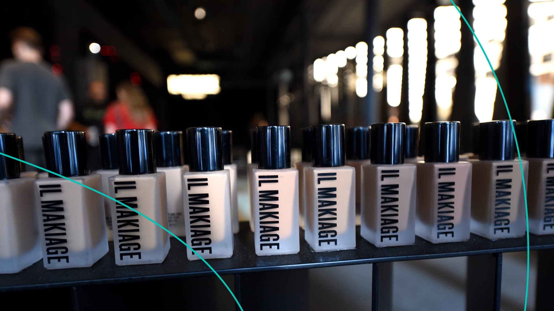 Il Makiage foundation bottles