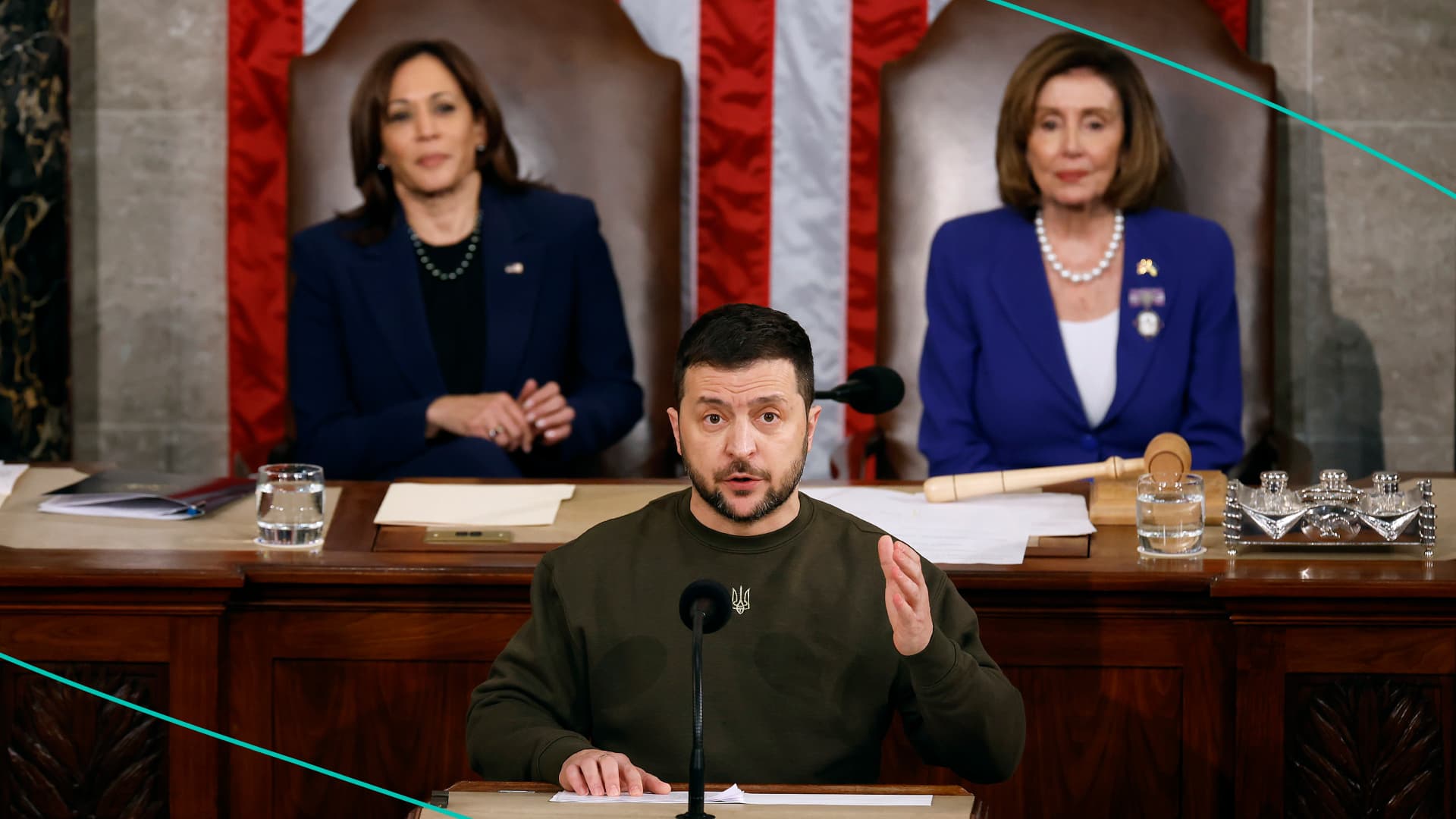 U.S. Vice President Kamala Harris (L) and Speaker of the House Nancy Pelosi (D-CA) listen to President of Ukraine Volodymyr Zelensky addresses a joint meeting of Congress