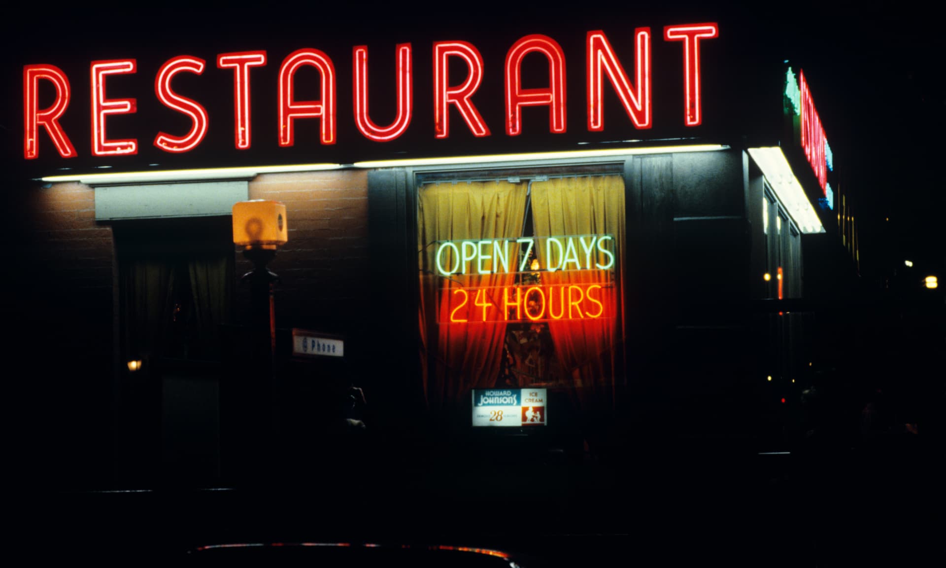 diner open late at night