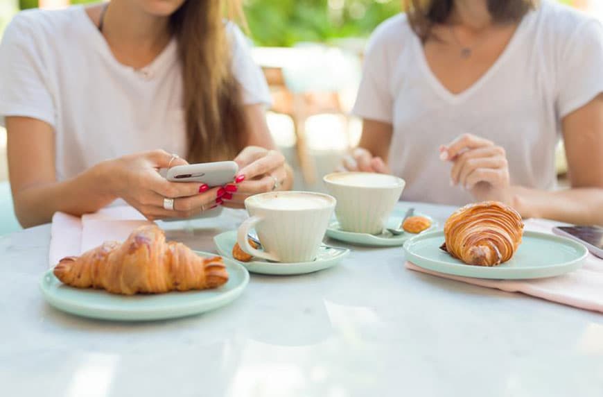 Featured image for How To *Officially* Figure Out If You're Lactose- or Gluten-Intolerant