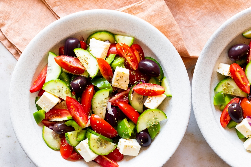 Featured image for How to Scarf Down a Salad and *Not* Make Your Sensitive Stomach Upset
