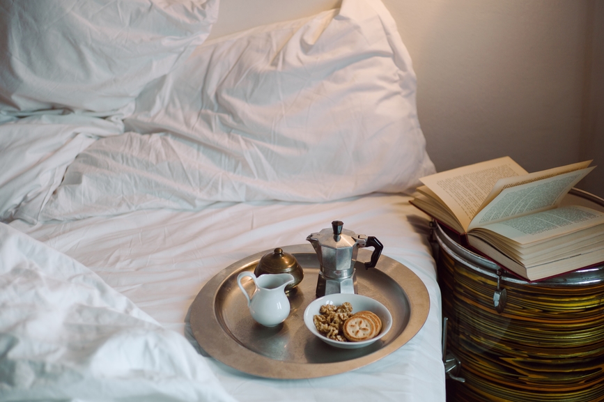 Featured image for Is Morning the Ideal Time of Day To Poop for a Healthy Digestive System? Here’s What a Gastro Says