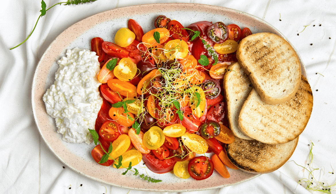 Featured image for I’m a Chef, and I Tested Cottage Cheeses for Weeks To Find the Best Brands Based on Taste, Texture, and Nutrition (You’re Welcome)