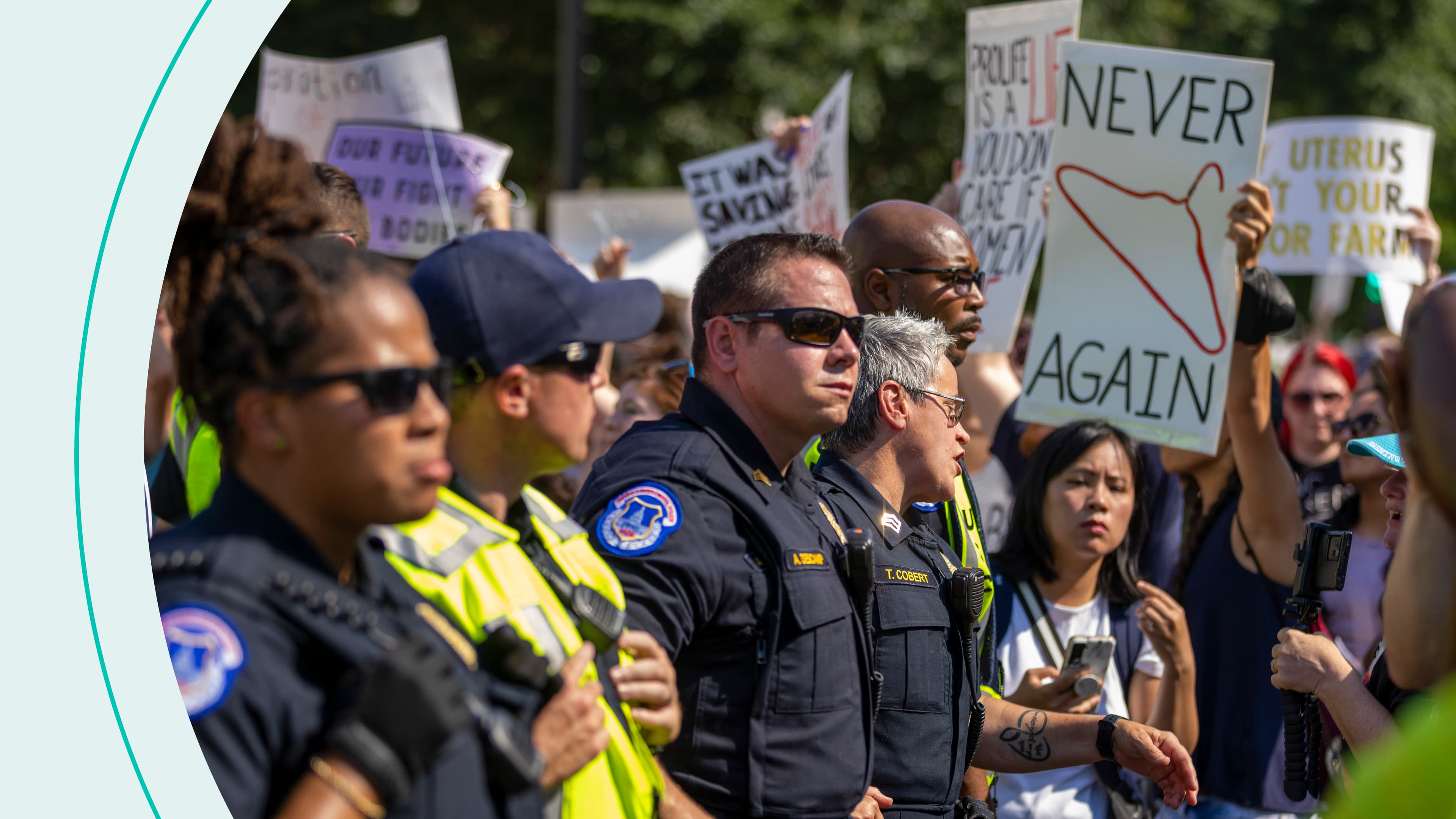 Capitol police stand near pro-choice protesters