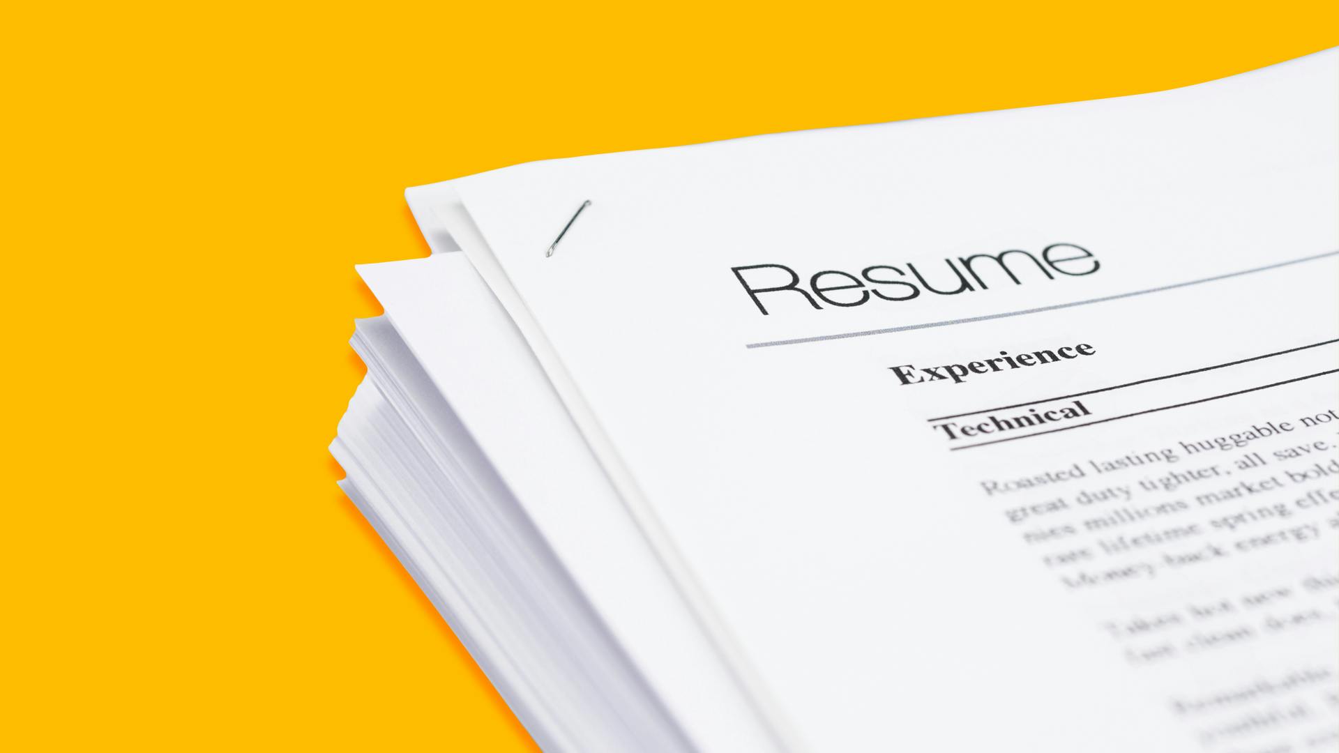 What to Put on a Resume to Stand Out in Today’s Job Market