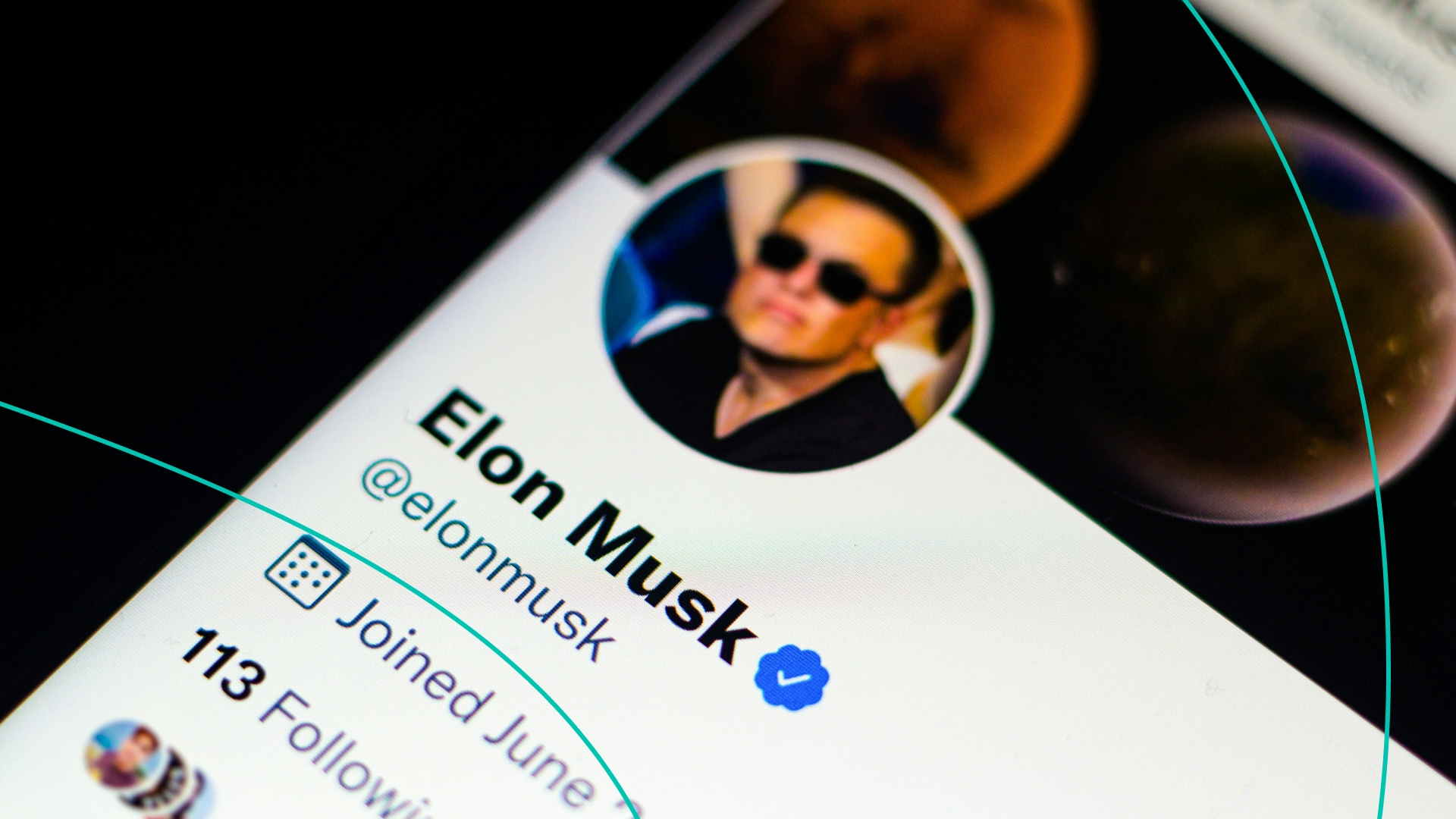  In this photo illustration, the official profile of Elon Musk on the social network Twitter. 