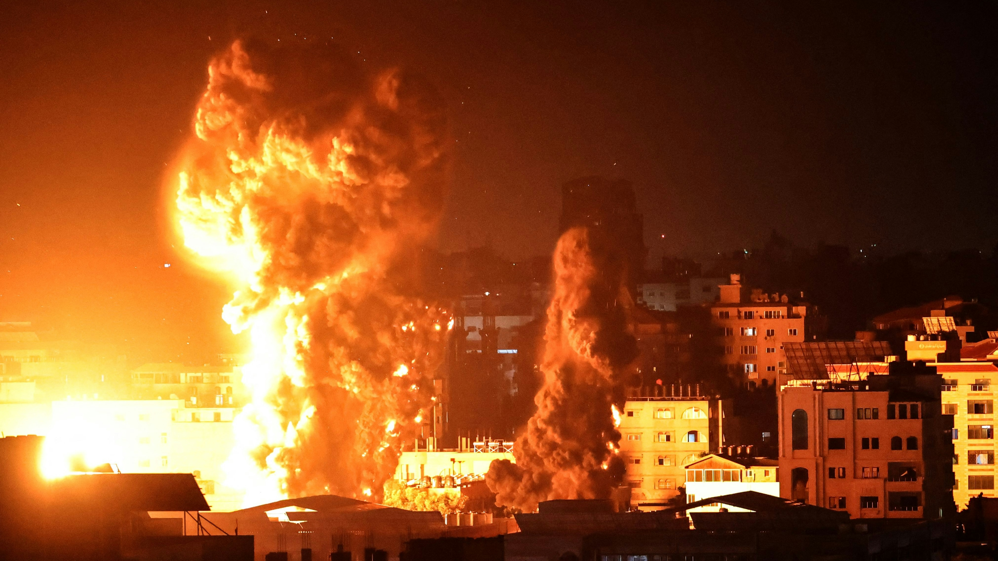 Explosions in Israel-Gaza conflict